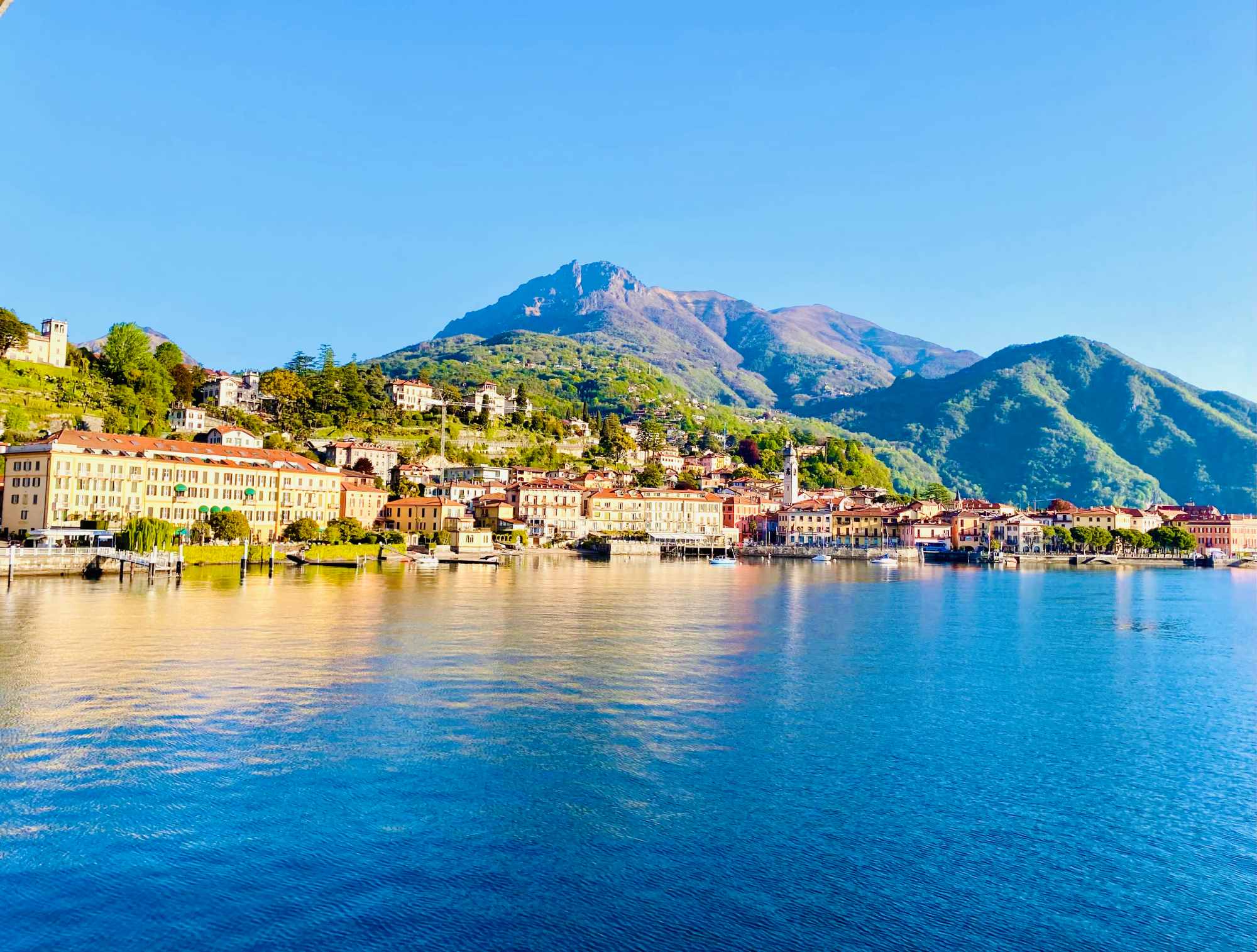 Lake como cover picture